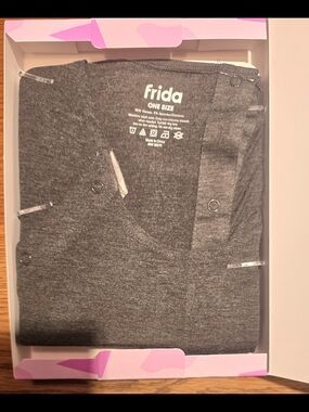 Frida Mom Delivery And Nursing Gown